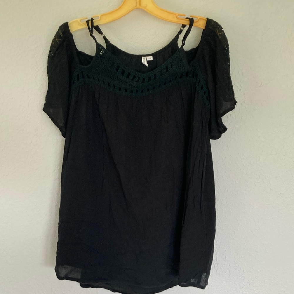 Ripcurl Black Blouse Tunic Cold Shoulder Crochet/Lace Trim Fully Lined Size XS